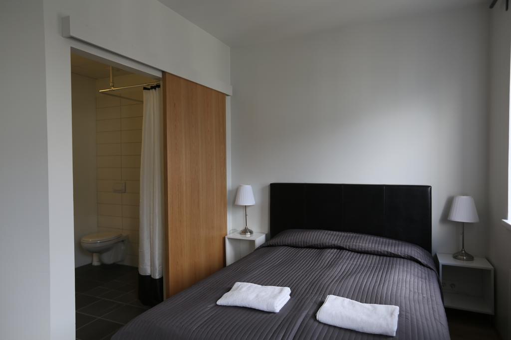 100 Iceland Hotel Reykjavik Room photo