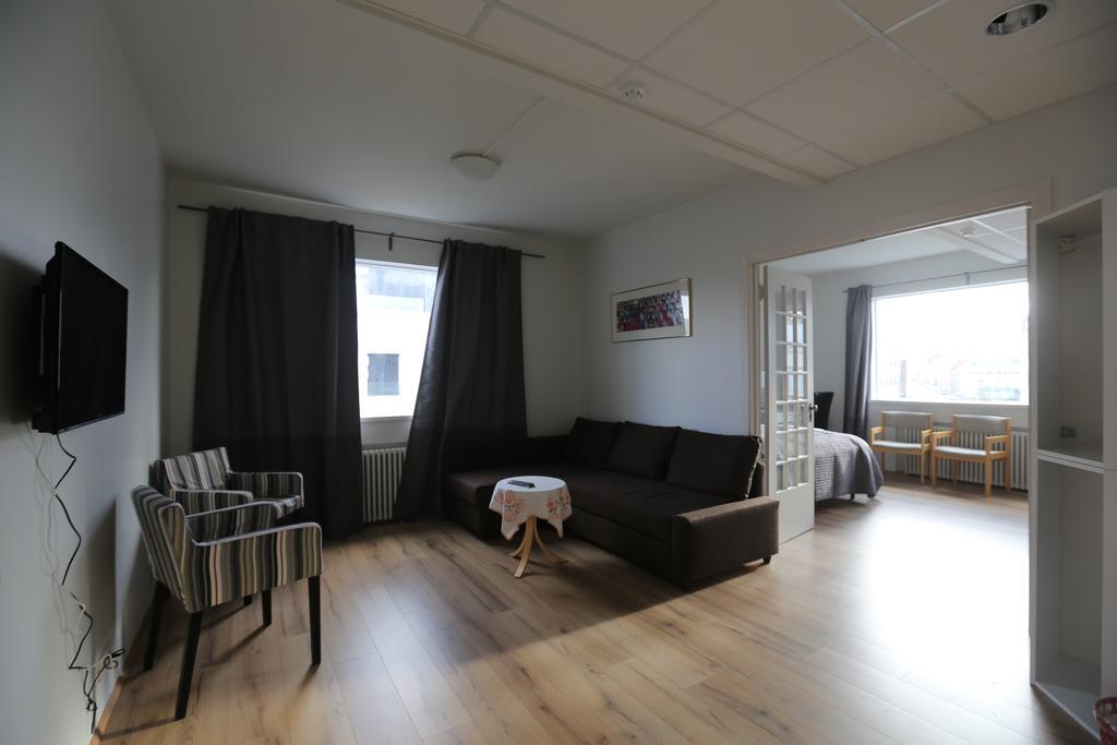 100 Iceland Hotel Reykjavik Room photo