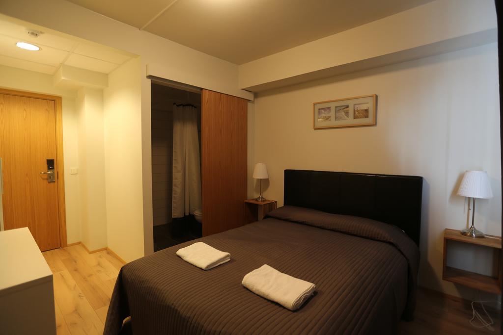100 Iceland Hotel Reykjavik Room photo