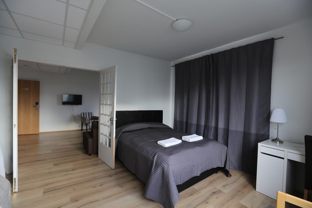 100 Iceland Hotel Reykjavik Room photo